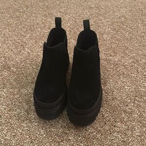 Brand new Ugg Alina ultra mini platform